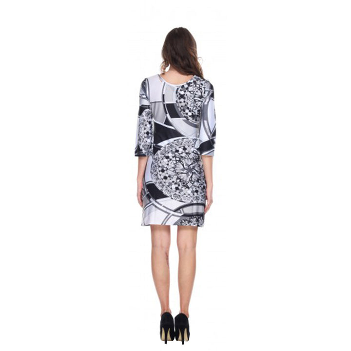 Women's Geometric Print Shift Dress with Scoop Neck and 3/4 Sleeves