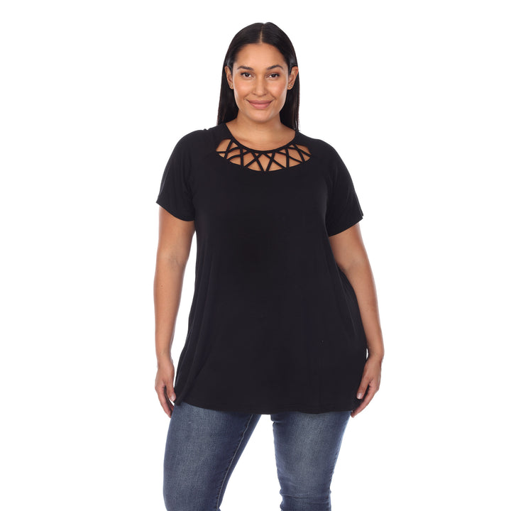 Women's Plus Size Crisscross Cutout Short Sleeve Top
