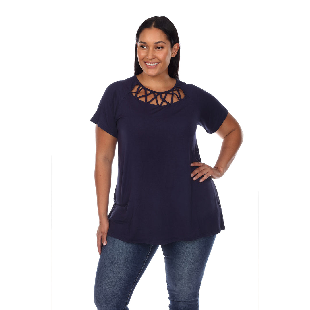 Women's Plus Size Crisscross Cutout Short Sleeve Top