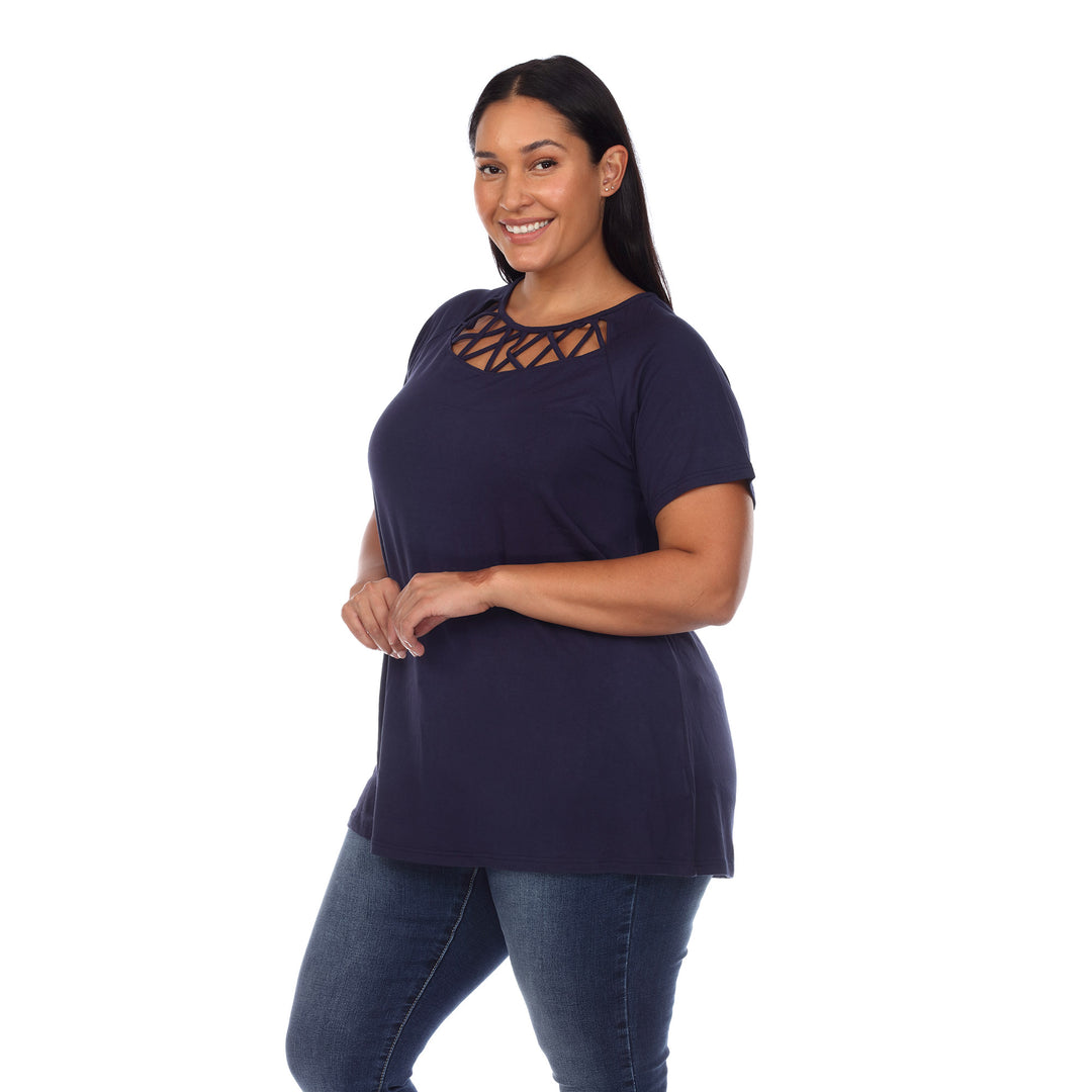 Women's Plus Size Crisscross Cutout Short Sleeve Top