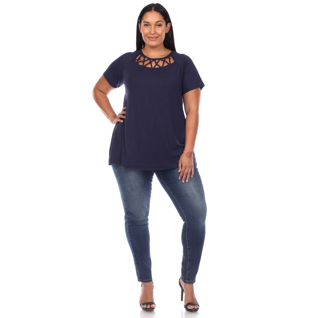 Women's Plus Size Crisscross Cutout Short Sleeve Top