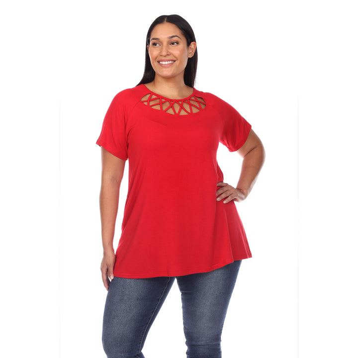 Women's Plus Size Crisscross Cutout Short Sleeve Top