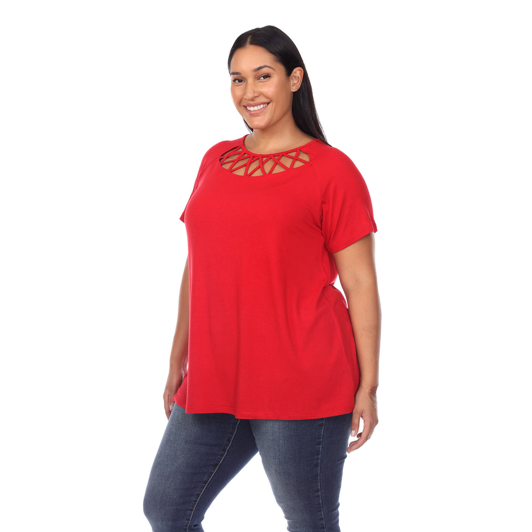 Women's Plus Size Crisscross Cutout Short Sleeve Top