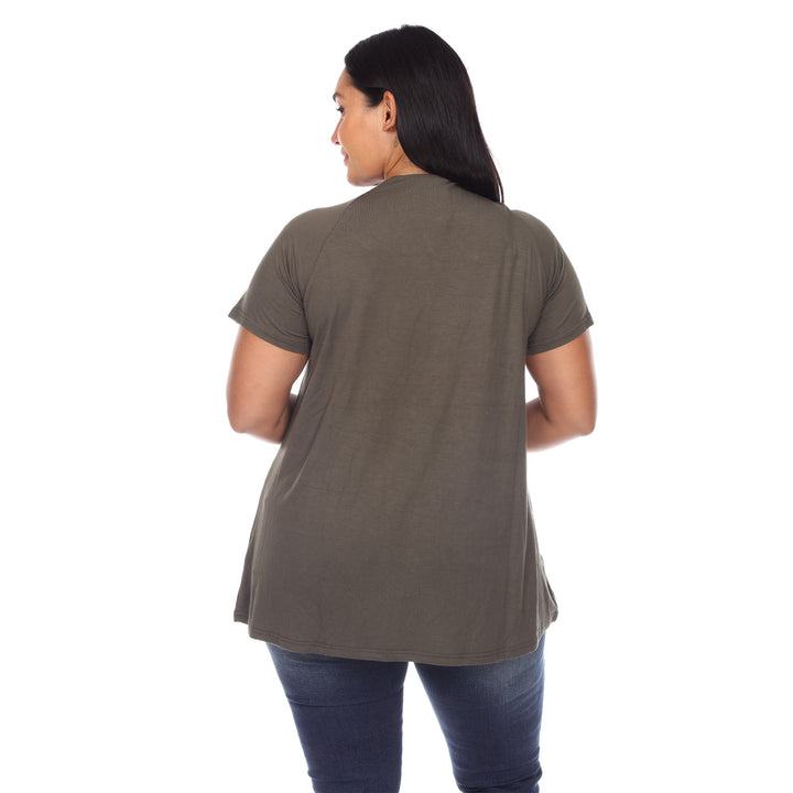 Women's Plus Size Crisscross Cutout Short Sleeve Top