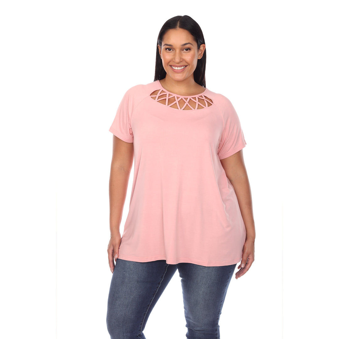 Women's Plus Size Crisscross Cutout Short Sleeve Top