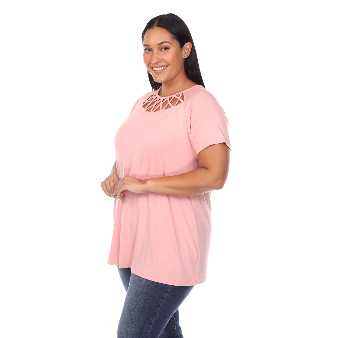 Women's Plus Size Crisscross Cutout Short Sleeve Top