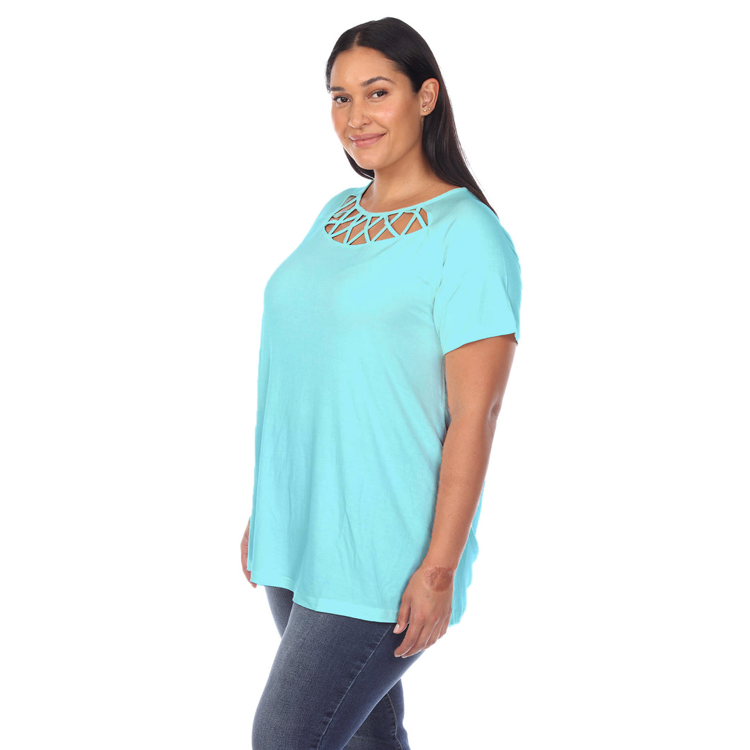 Women's Plus Size Crisscross Cutout Short Sleeve Top