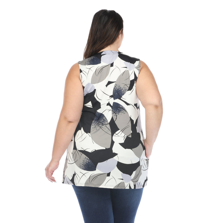 Women's Plus Size Pleated Front Sleeveless Tunic Top