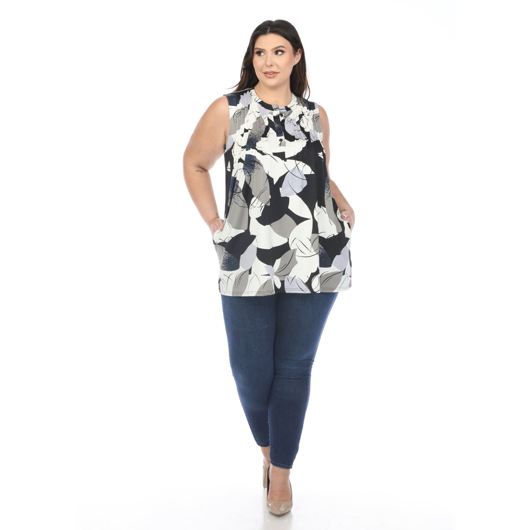 Women's Plus Size Pleated Front Sleeveless Tunic Top